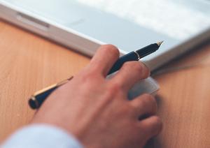 ガチャガチャの森：おもちゃとコレクションの夢の宝庫